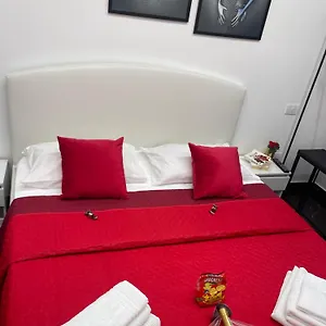 Lux House Airport Nápoles