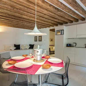 venice-cera-casa-del-giglio.hotelinveneto.com/